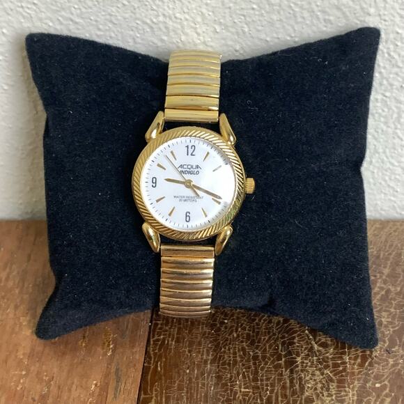 Acqua Timex Women's Indiglo Gold Tone Quartz analog Watch Date Indicator - Picture 1 of 8